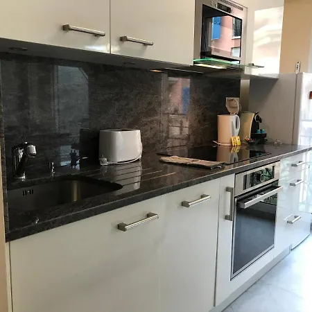 Le Victoria, 2p Moderne, Les Pieds Dans L'eau, Parking, Piscine *