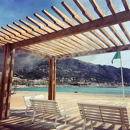 Le Victoria, 2p Moderne, Les Pieds Dans L'eau, Parking, Piscine מנטון