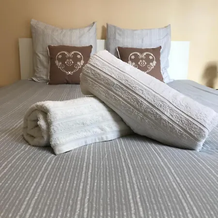 Le Victoria, 2p Moderne, Les Pieds Dans L'eau, Parking, Piscine Apartament Mentona