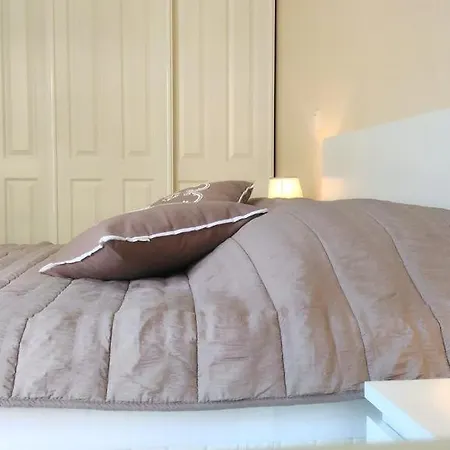 Le Victoria, 2p Moderne, Les Pieds Dans L'eau, Parking, Piscine *