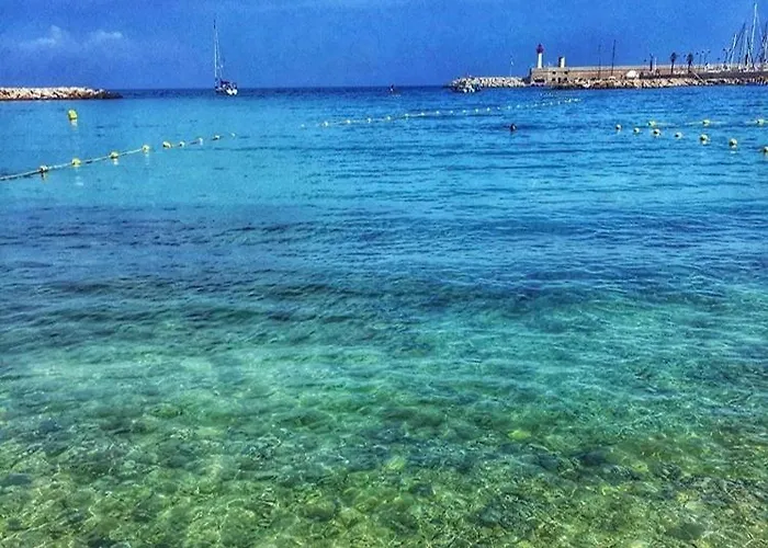 Le Victoria, 2p Moderne, Les Pieds Dans L'eau, Parking, Piscine * Menton