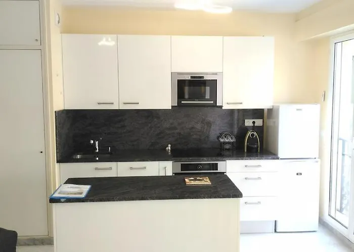 Le Victoria, 2p Moderne, Les Pieds Dans L'eau, Parking, Piscine *