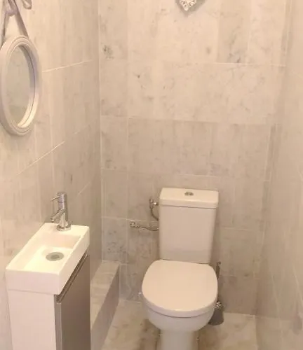 Apartment Le Victoria, 2p Moderne, Les Pieds Dans L'eau, Parking, Piscine